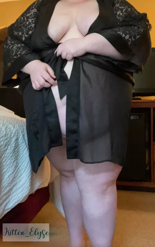 How I open the door to greet you 😏😈 by LonelyChasingHearts