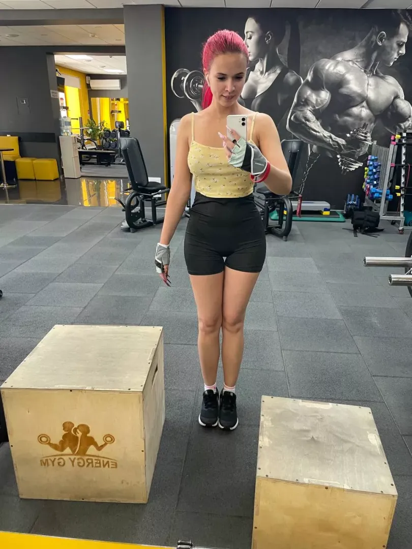 I love to work out in the gym posted by fairytyan