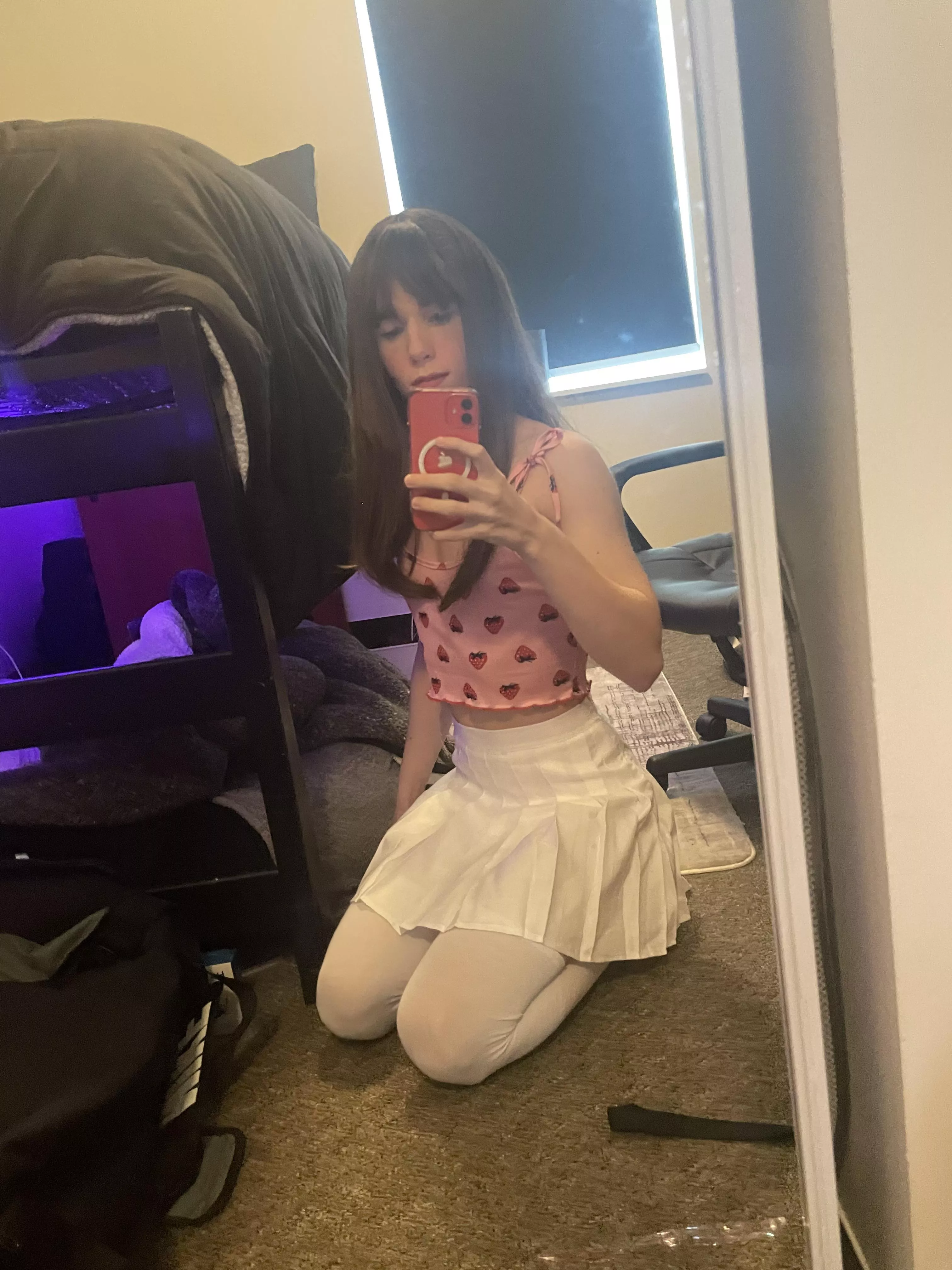 I was feeling kinda cute today!💕 posted by Carlycurl