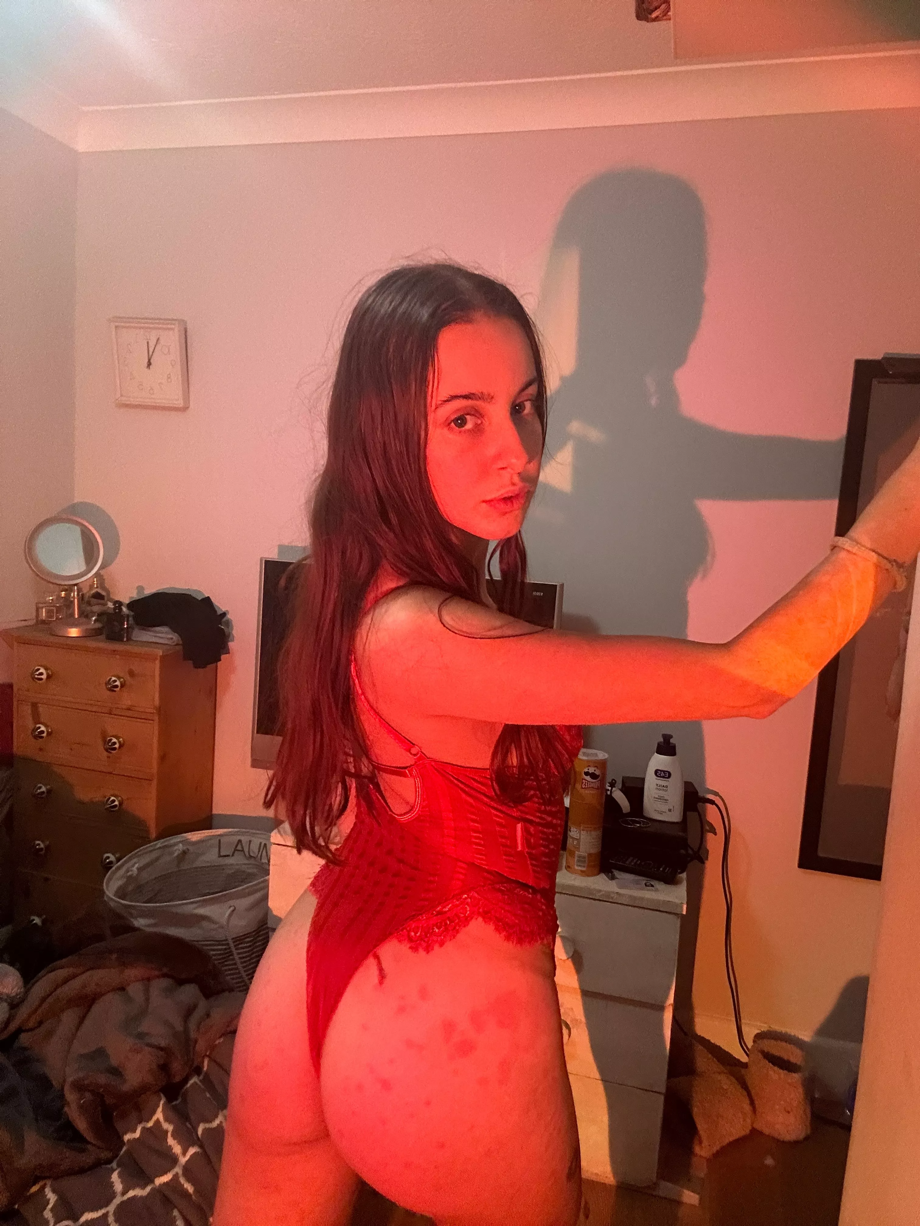 My ass is hot and needs a person to fix it🍑 posted by foundchariot