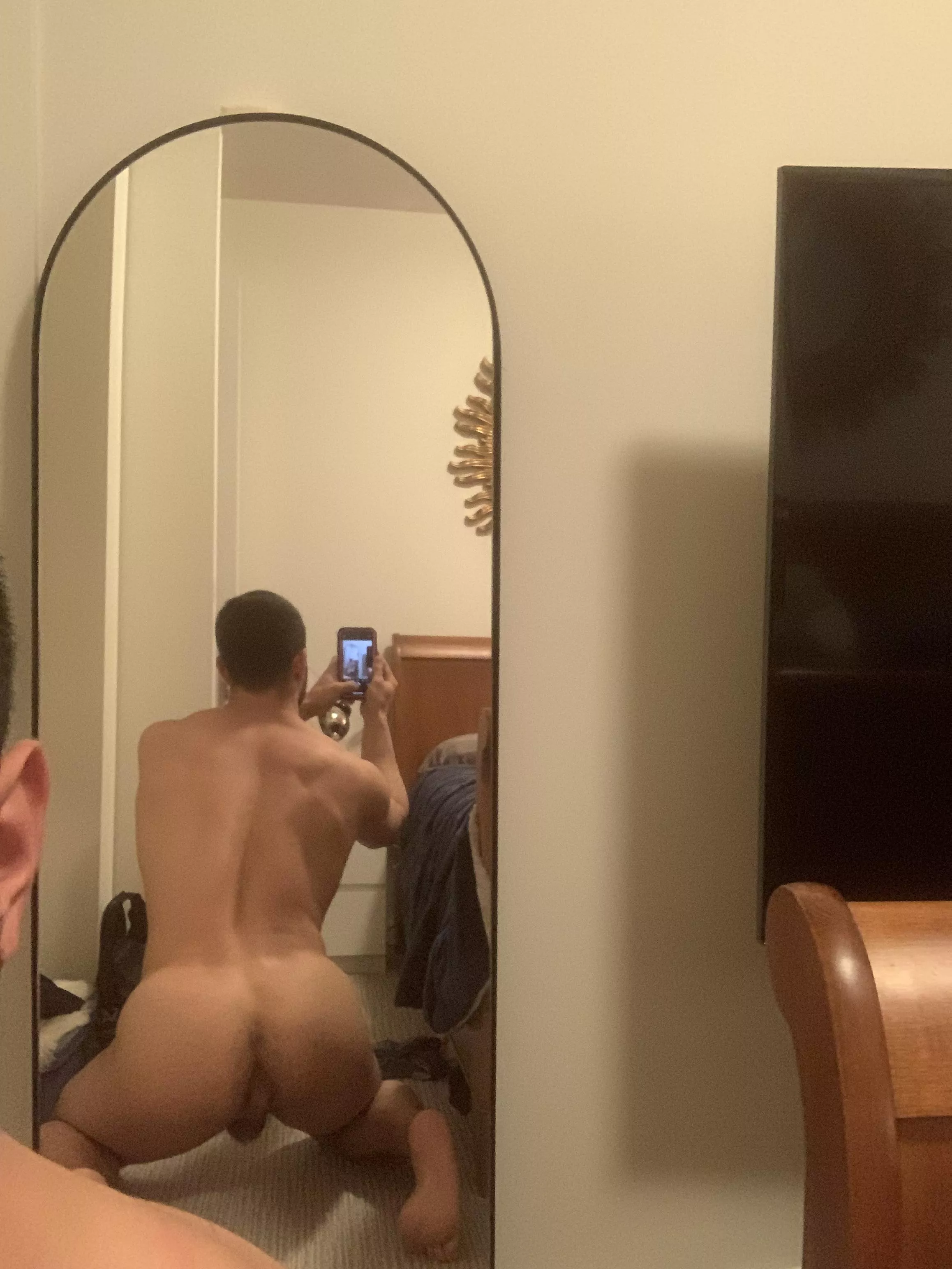 My fat ass posted by italiannboyy
