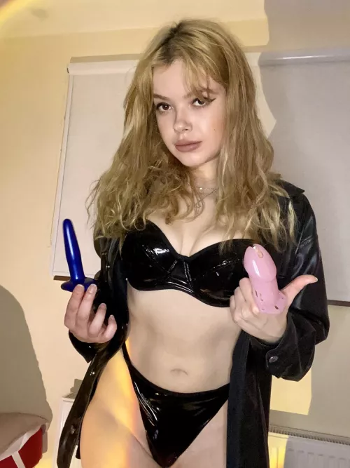 Now be a good boi and wear your cage! by Broad_Lawrence