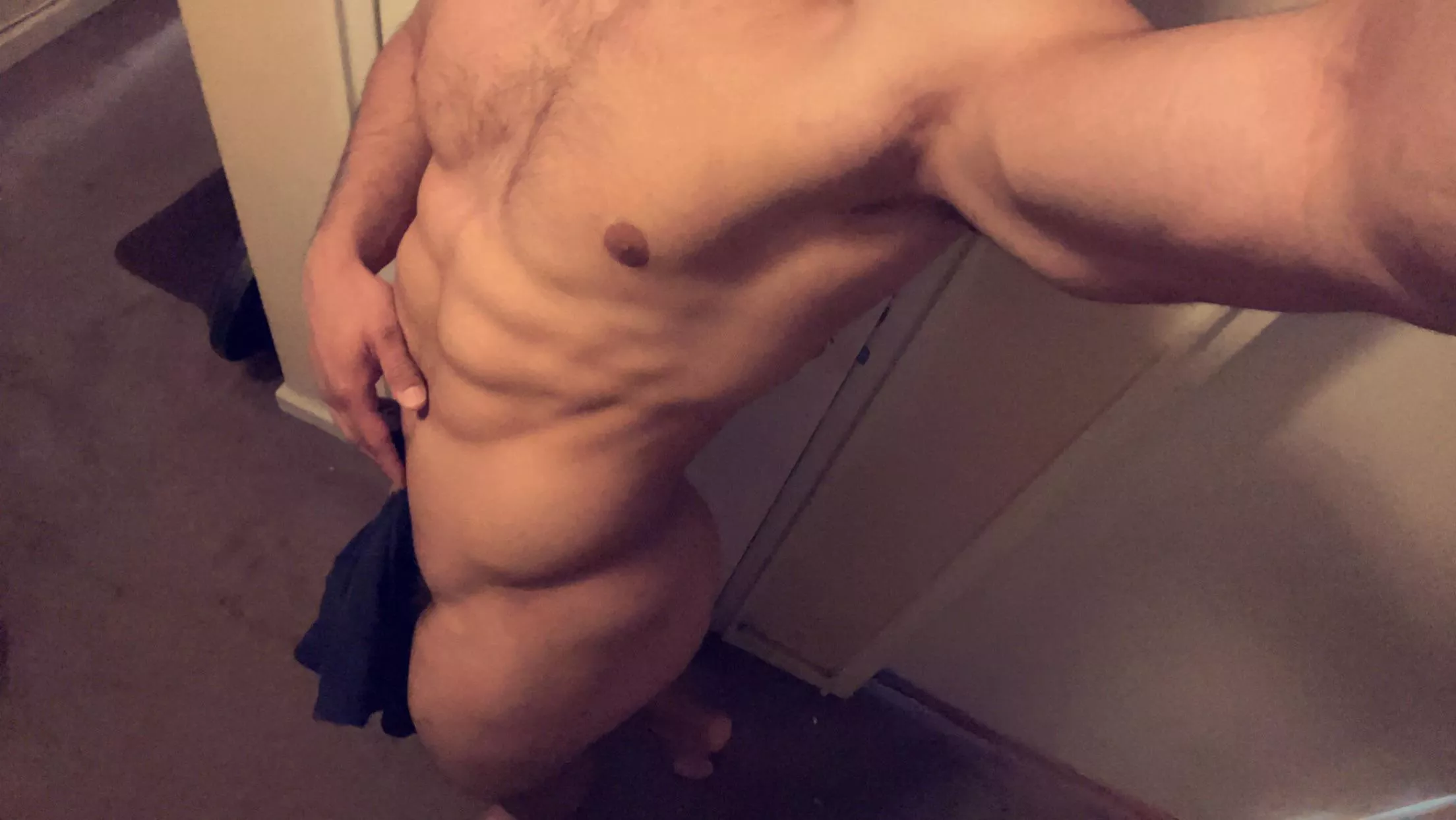 🍆 or 🍤 posted by LDR2211