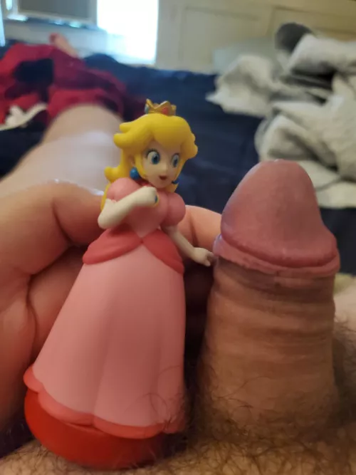 Peach is bigger than the 🍄 by MannyTodd