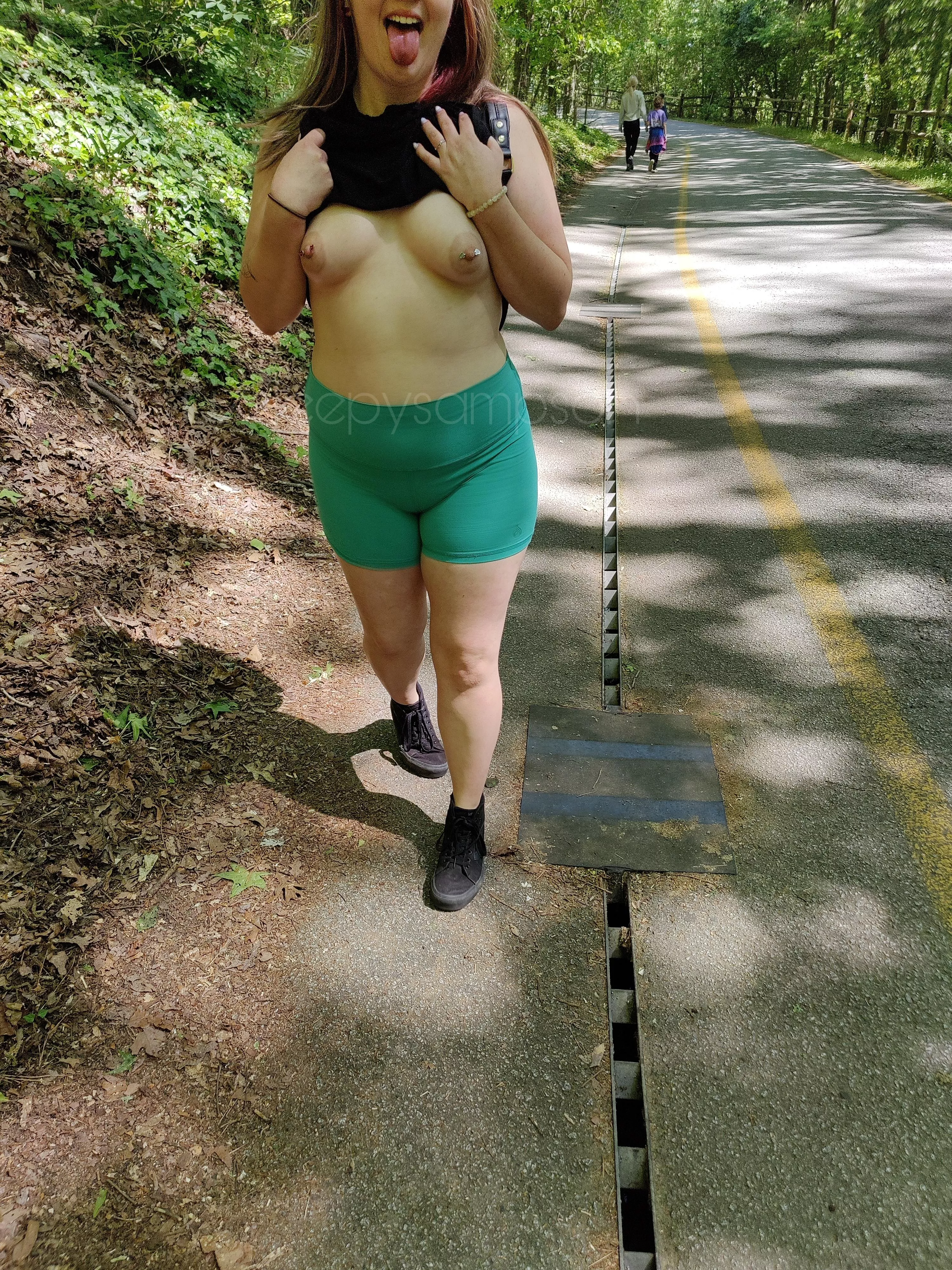 Quick flash before the family in front of me notices [oc] posted by sleepysampson