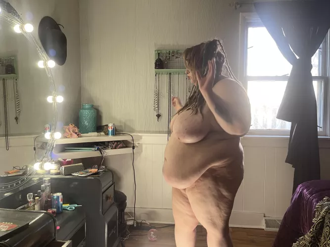 That side profile tho I am all gut 😅 by Stupid-Fluf