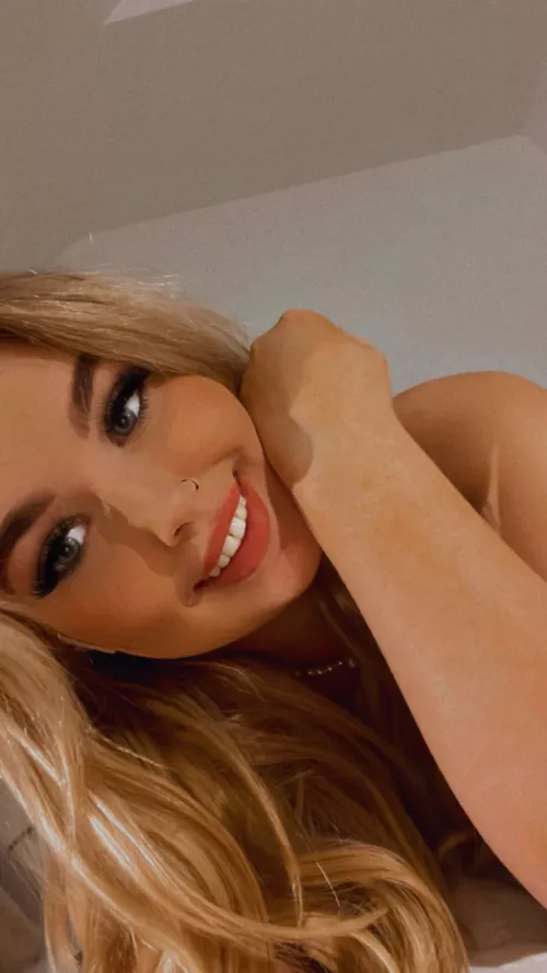 Try not to fall in love by libertasbella