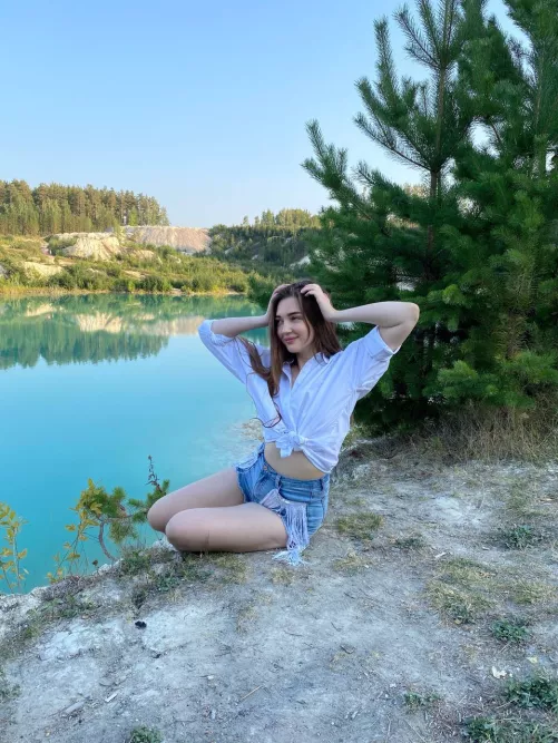 We're alone in this deserted place, no one will see how you get horny from my shorts by betweenForearm41