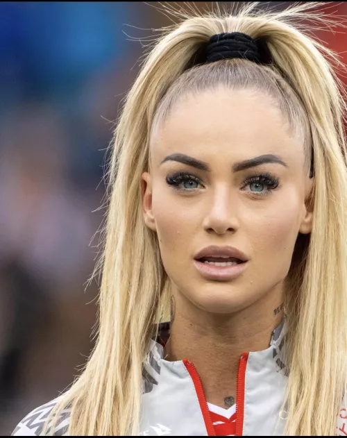 What you doing to that face using the ponytail? by pshah1111