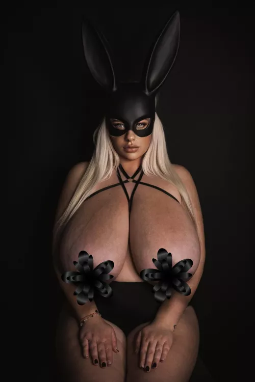 Who would like to unwrap this milky bunny?! 🍼🐰 by ninaphoenix_