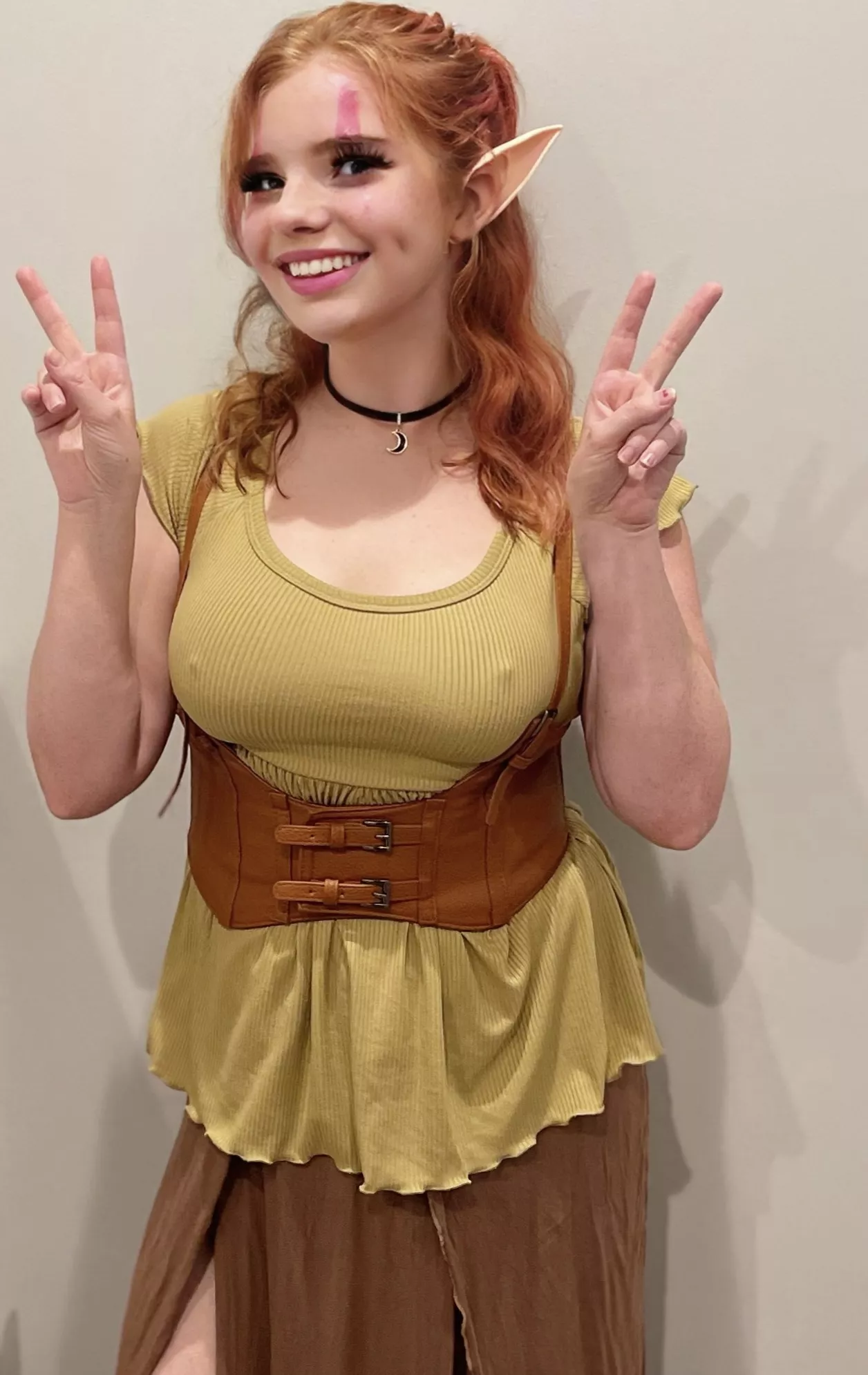 Wondering if we like elf cosplay pokies too! posted by panda8787