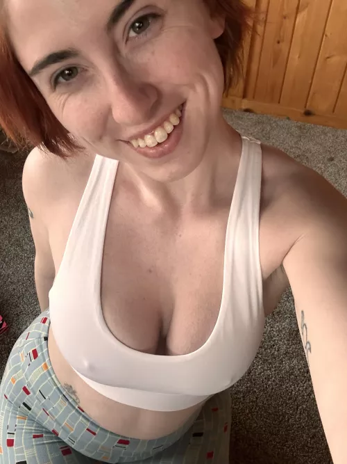 Workout bra 😈what do you think ? by arialovexx00