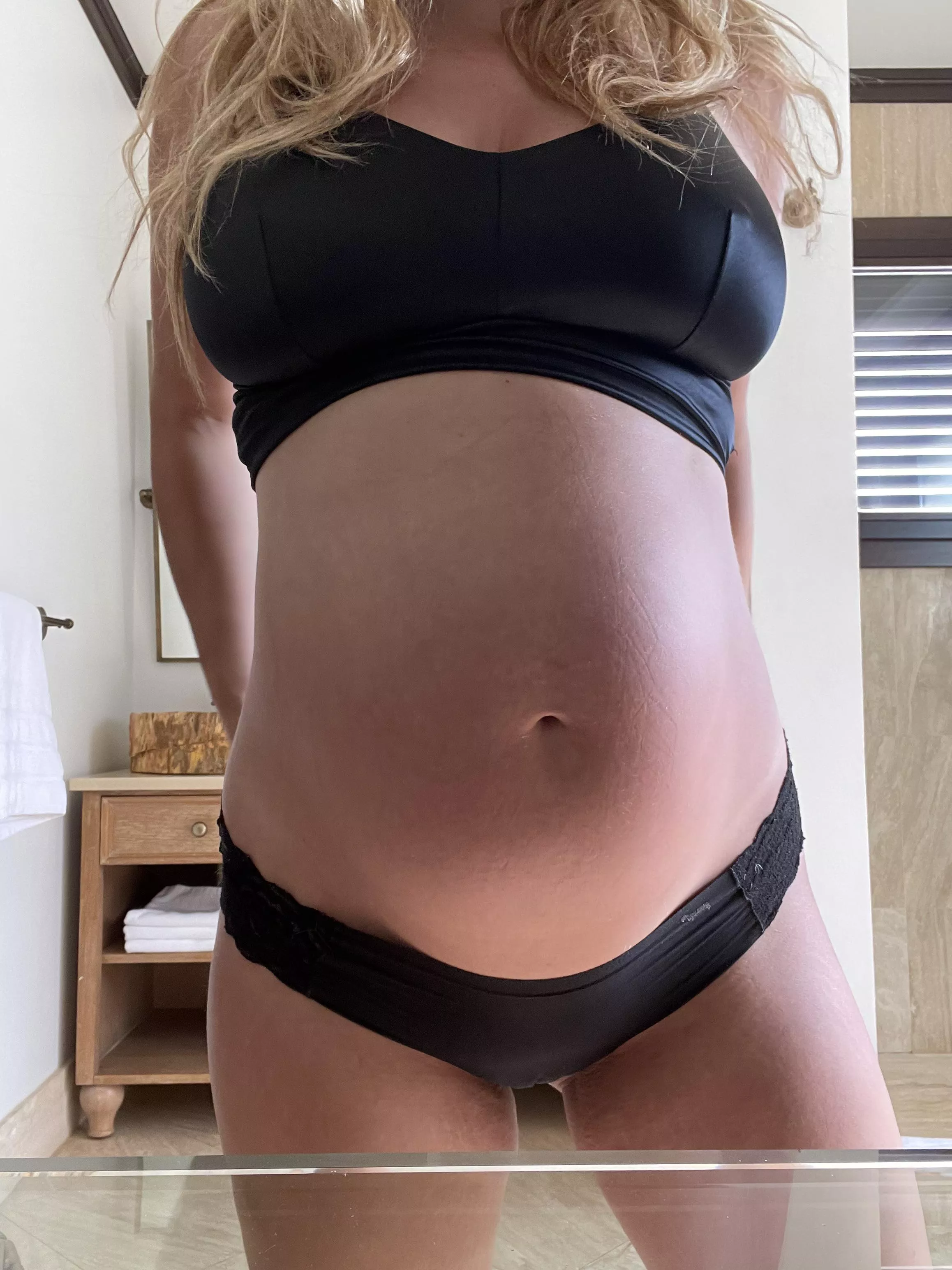 Would you want to get a bj from a pregnant girl? posted by itsbritneyxxx