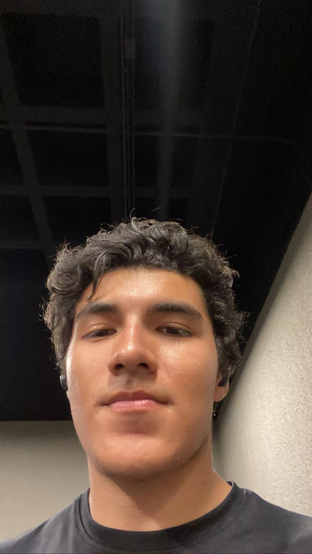 23 - Anyone into messy hair Latinos? ❤️‍🔥 posted by Adorable_Shark_8155