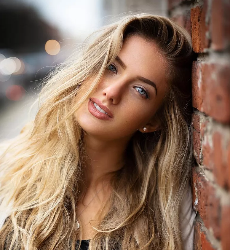 Alica Schmidt posted by eliza_mueller