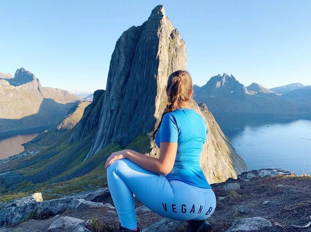 Beautiful views on my hike posted by SanyaBootyGirl