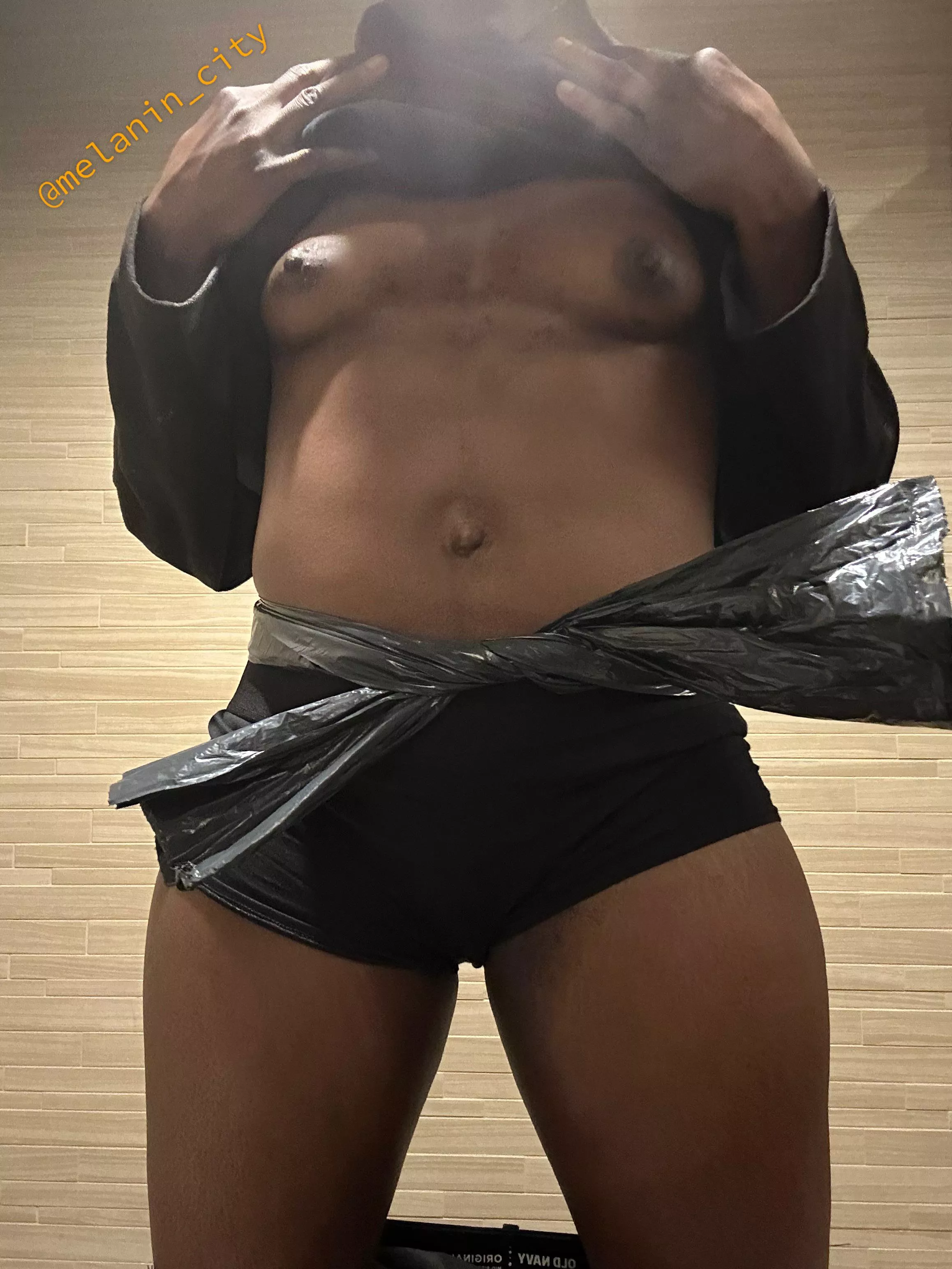 Choose your fave nipple :-* posted by Melanin_City