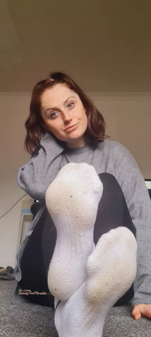 Come snuggle your nose upto this sweaty paradise!! 😏🥵 by maggy-88