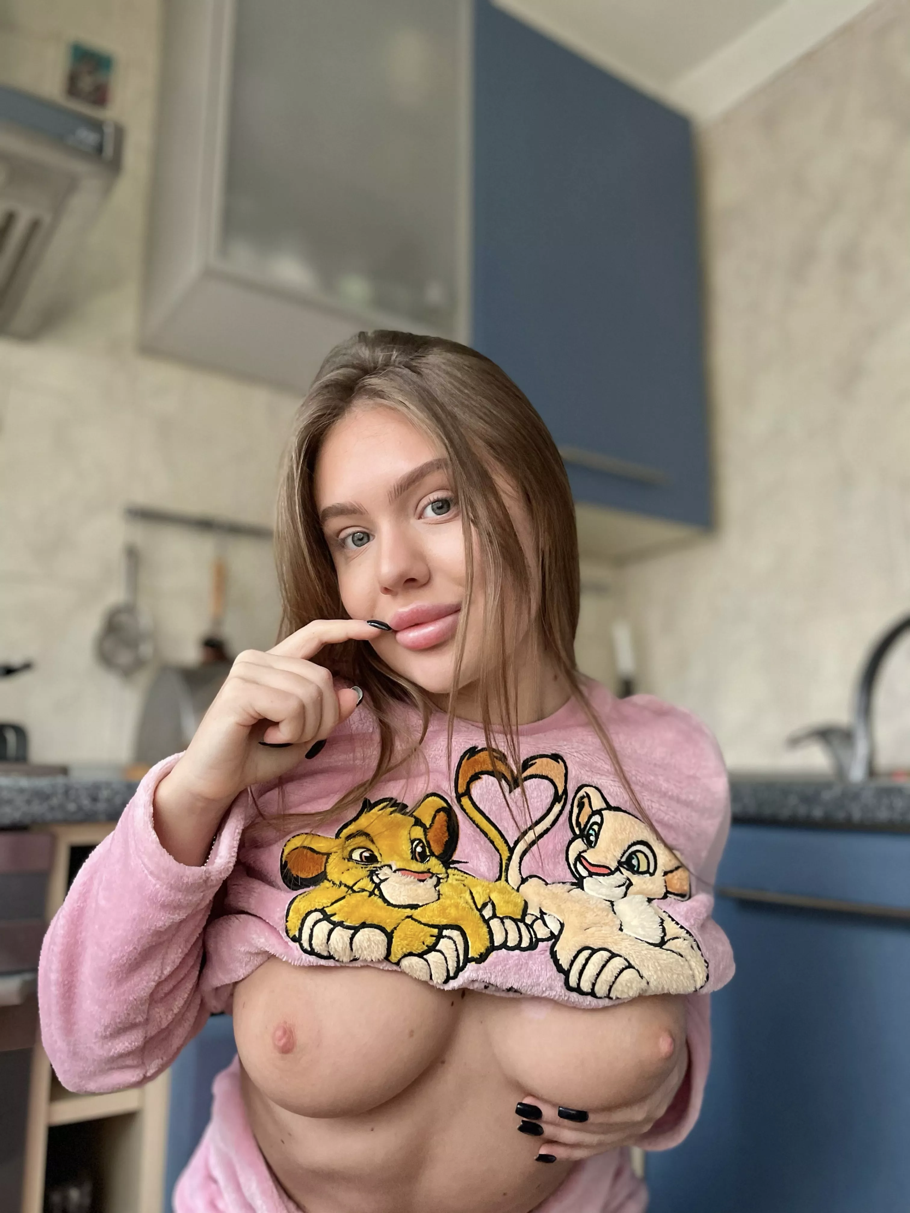 cutie babe with huge boobs posted by funkyjam19