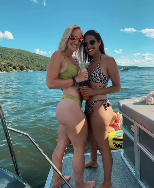 Daphne or Kari? by bigdickjake-