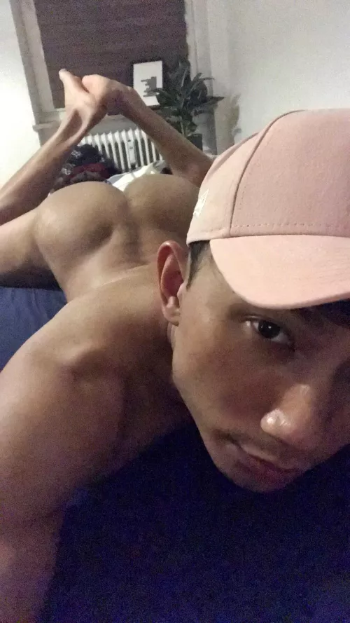 Do u like smooth tight asian ass? by mangoricesticky