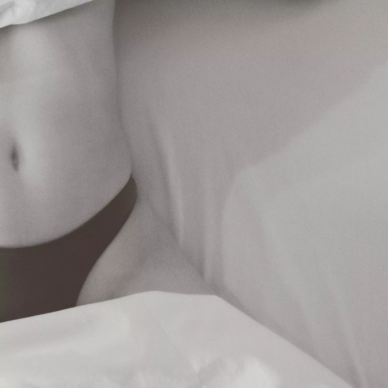 [F] wondering if you’d be my big spoon tonight posted by HellfireLady