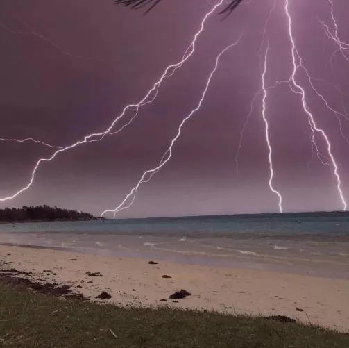 Flic en flack by rossey260