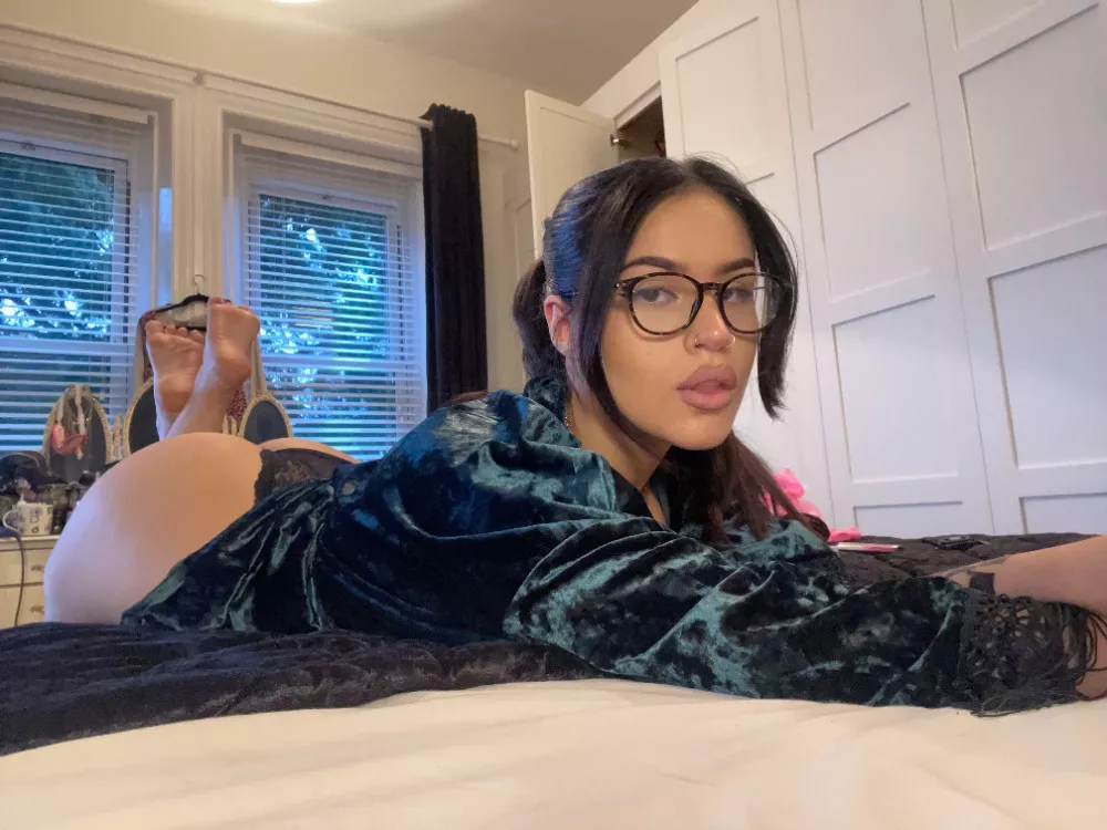 glasses and robe are a great combo posted by troubledodyssey