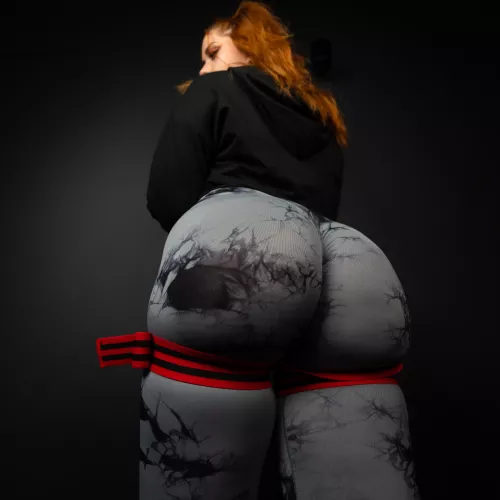 Got these red bands, do you like the way they hug my cheeks? ❤️ by StyxHips