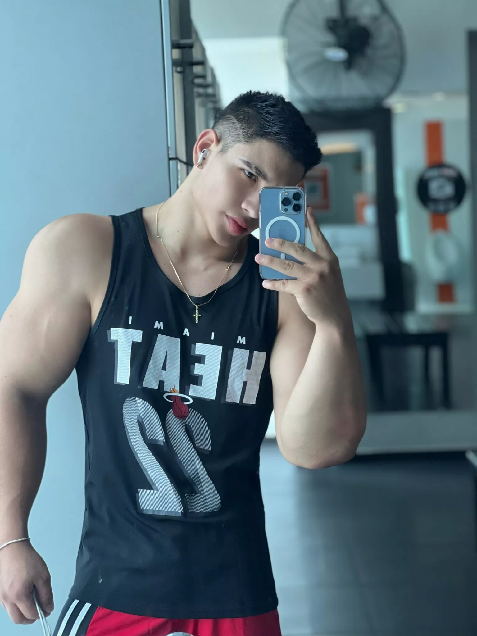 hey there! posted by BigGuy025