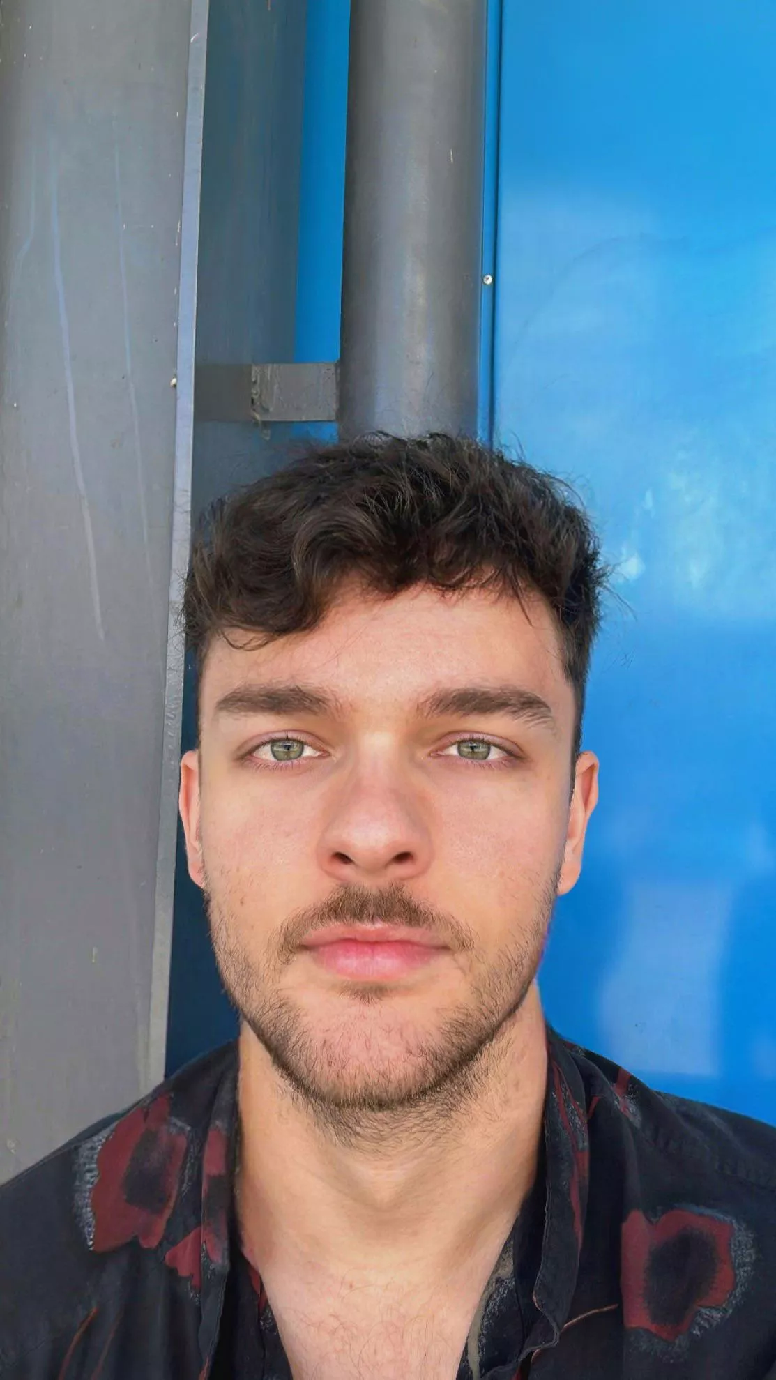 I can’t smile for selfies so poker face it is posted by amarelo-manga