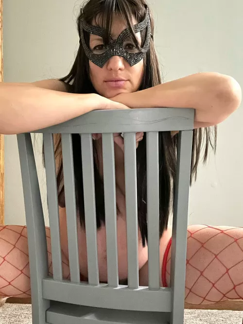 I Was Only 4 Months Along In This Photoshoot But Thought I Looked Pretty! What Do You Think? by sexyscarlett1990