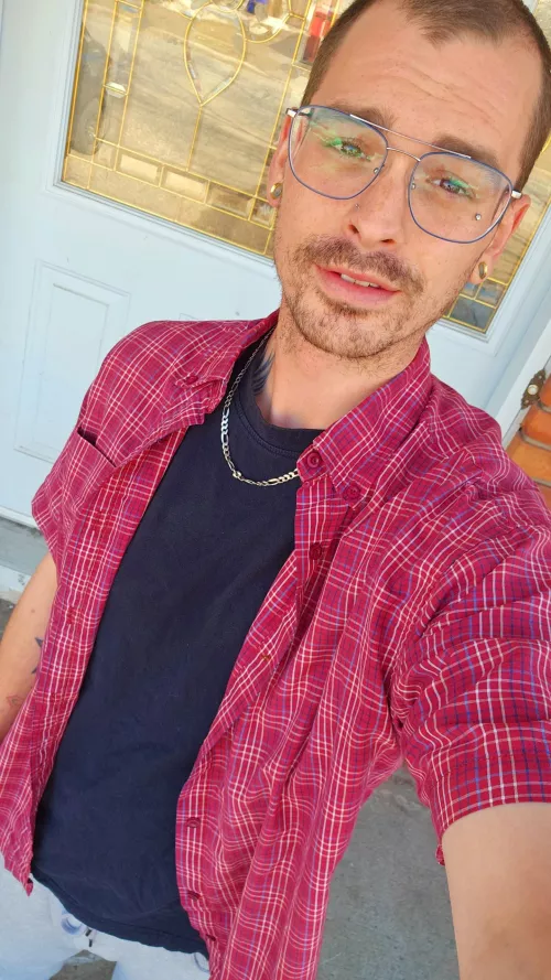 Let's be best friends? :) Just wanted to share some cuteness with y'all 😌😳 by Marybethsmoon