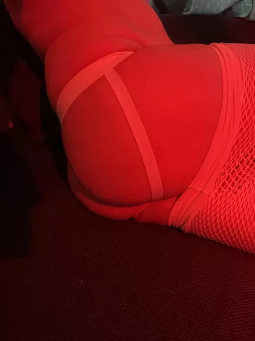 Like to pair it with this fishnet leggings ;) by gendehmu