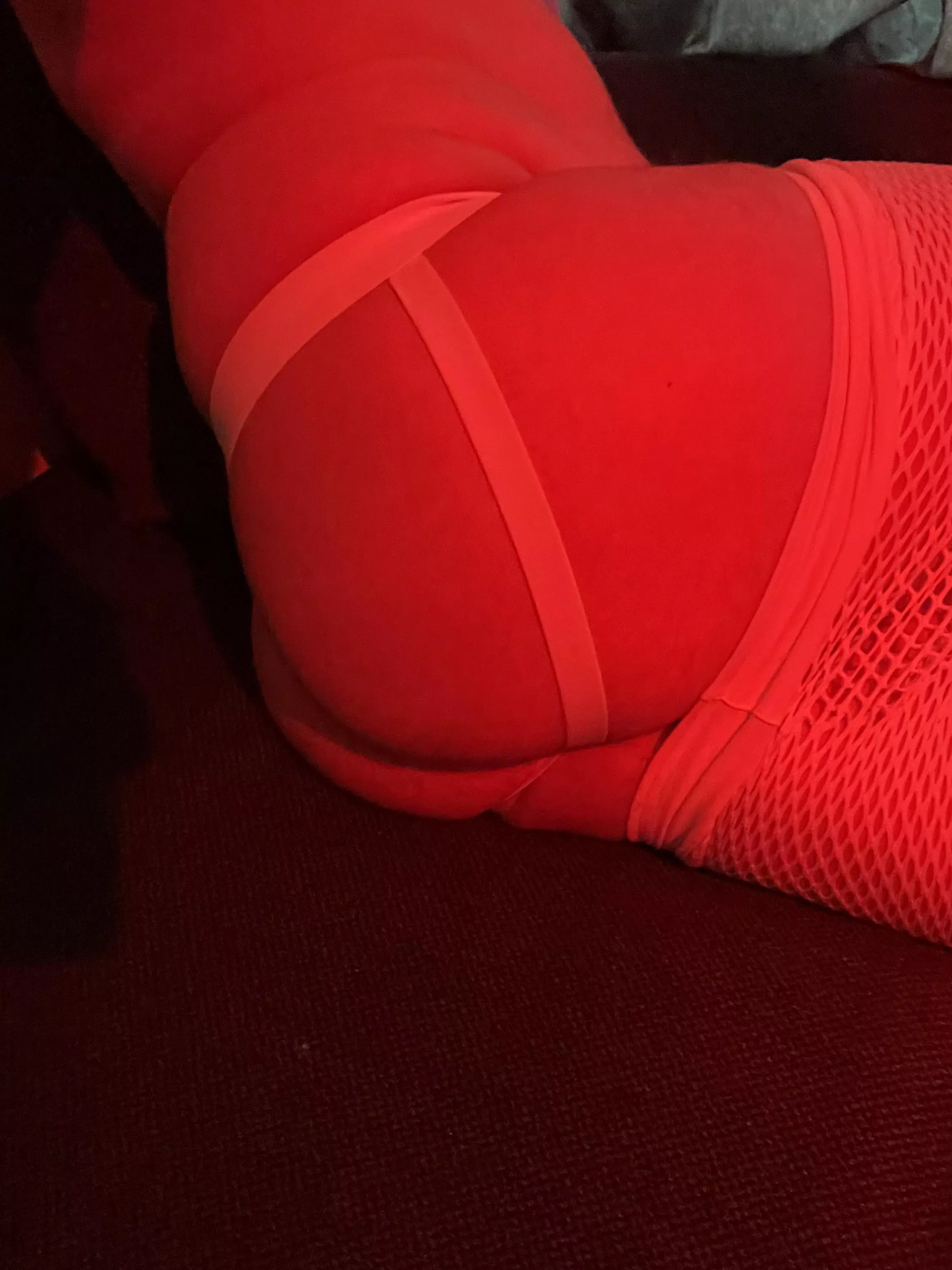 Like to pair it with this fishnet leggings ;) posted by gendehmu
