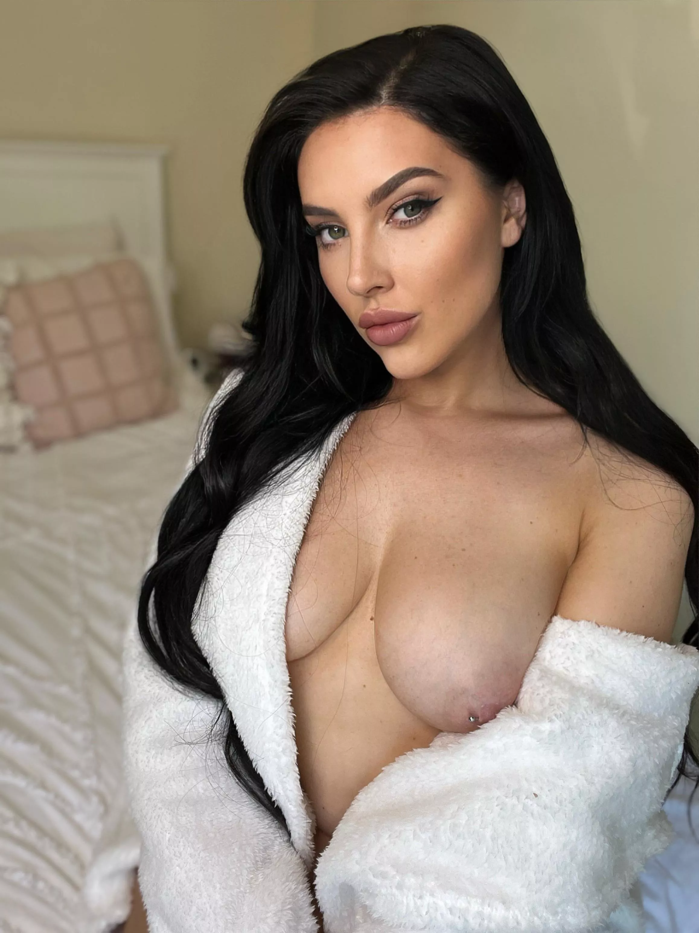 Nip slip posted by Charlotterose65_