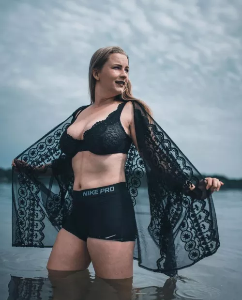 Perfect body by wrongmartin