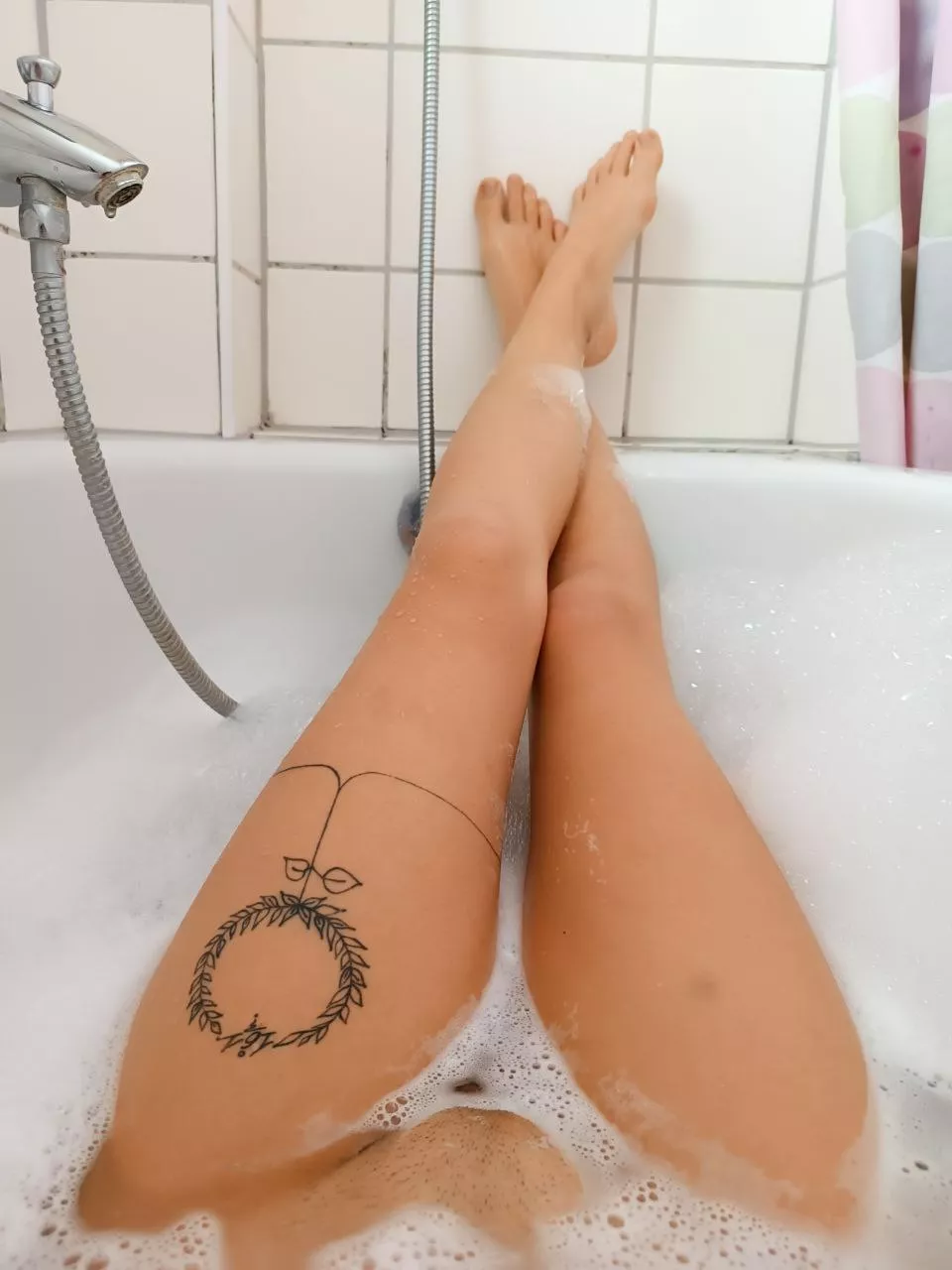 Showing off my legs and tattoo :b posted by MalBeehave