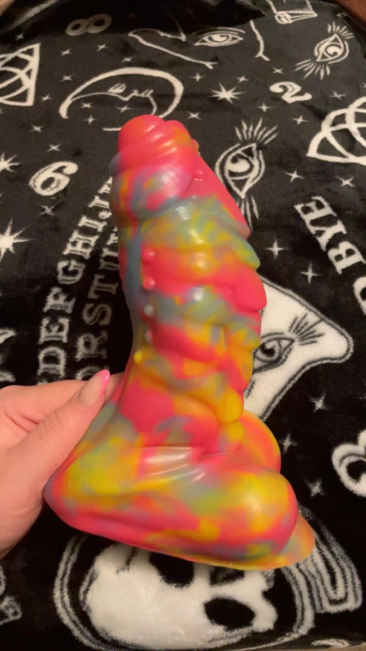 Small Flint is HUGE I’m very excited. Didn’t expect it to be this big up from my mini ♥️ posted by SillyGothGirl