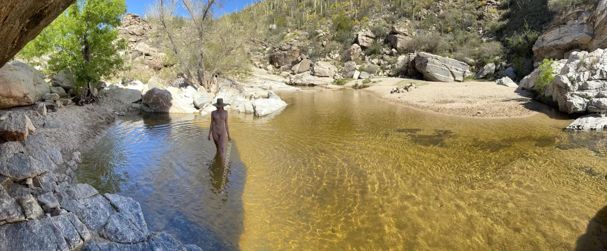 Spending the morning in one of my favorite places ☀️🌵 by strawberryblondeslut