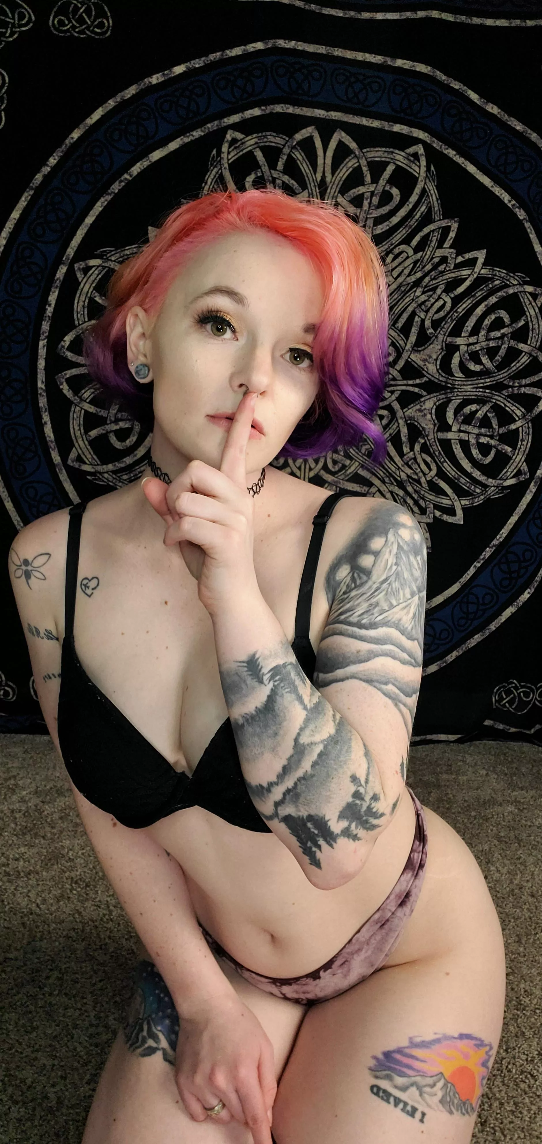 Sshhhhhh.... posted by tattease