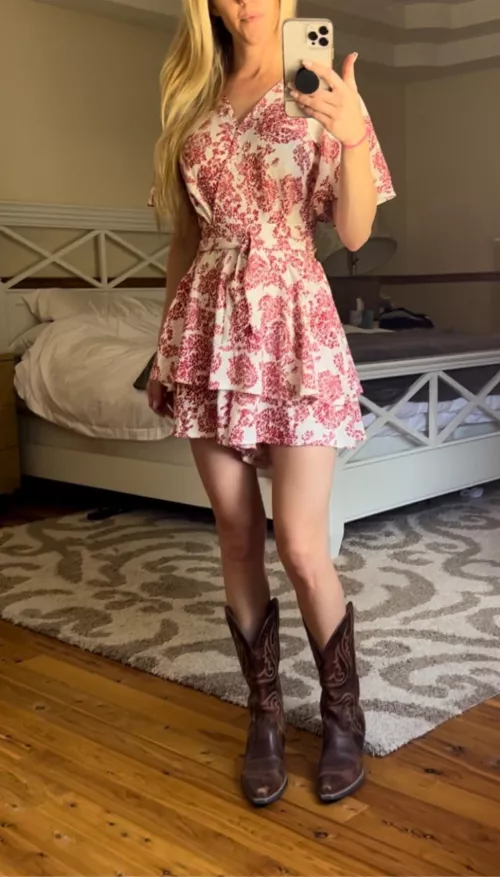 Sundress season has arrived! [f] by PetiteBlondeMel