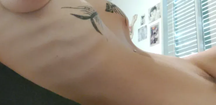 Taste my ribs posted by esmeralda_420