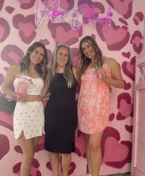 Tiny dress sisters by bignthick77