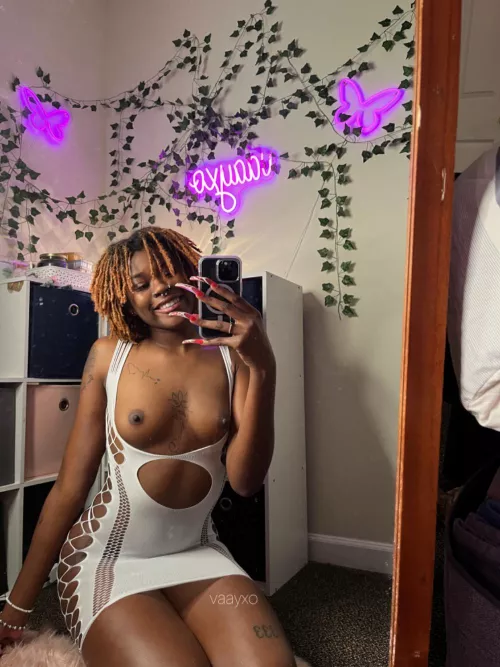 angels are dressed in white, right? by vaaybitch