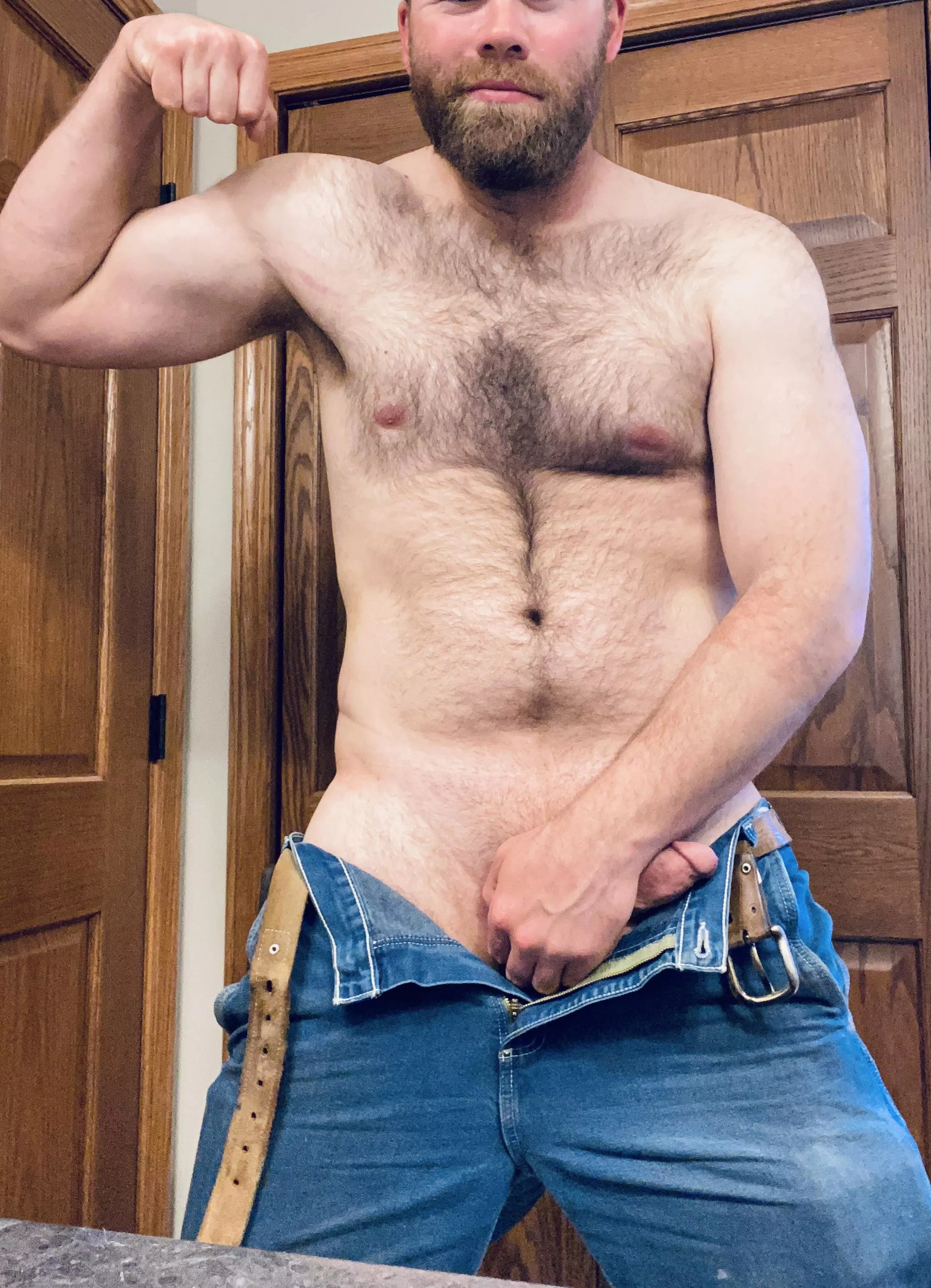 Another work day in the books….who needs a 6’5” dadbod for the evening? posted by BigJoe_30