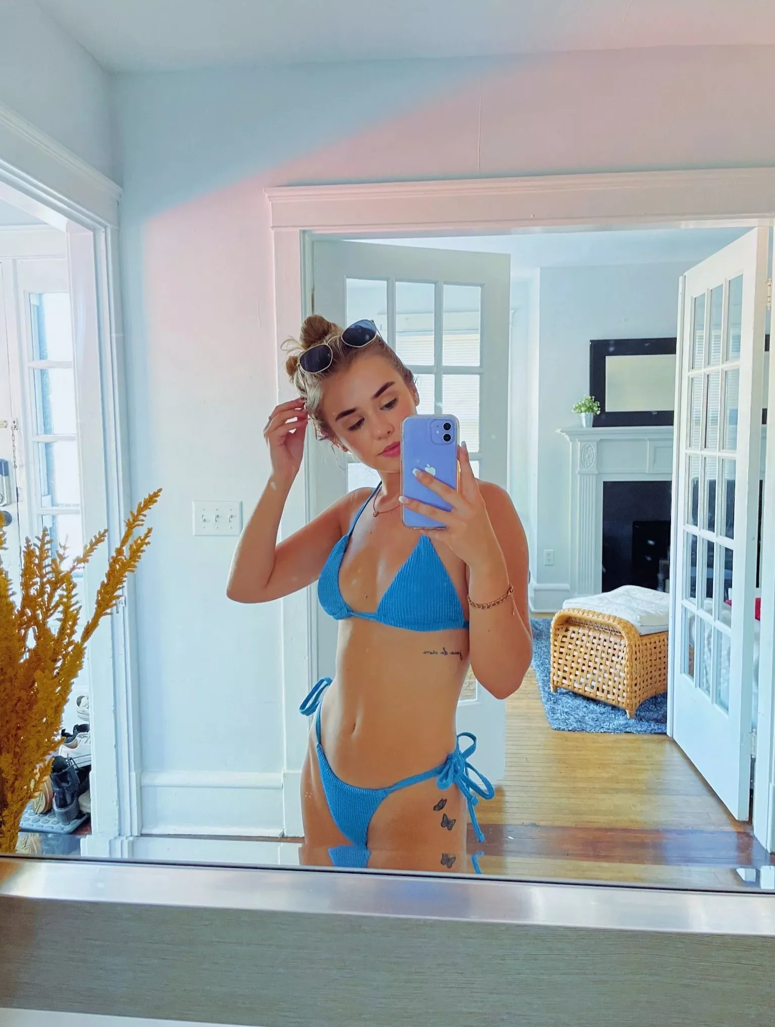 Blue posted by just-hotgirls