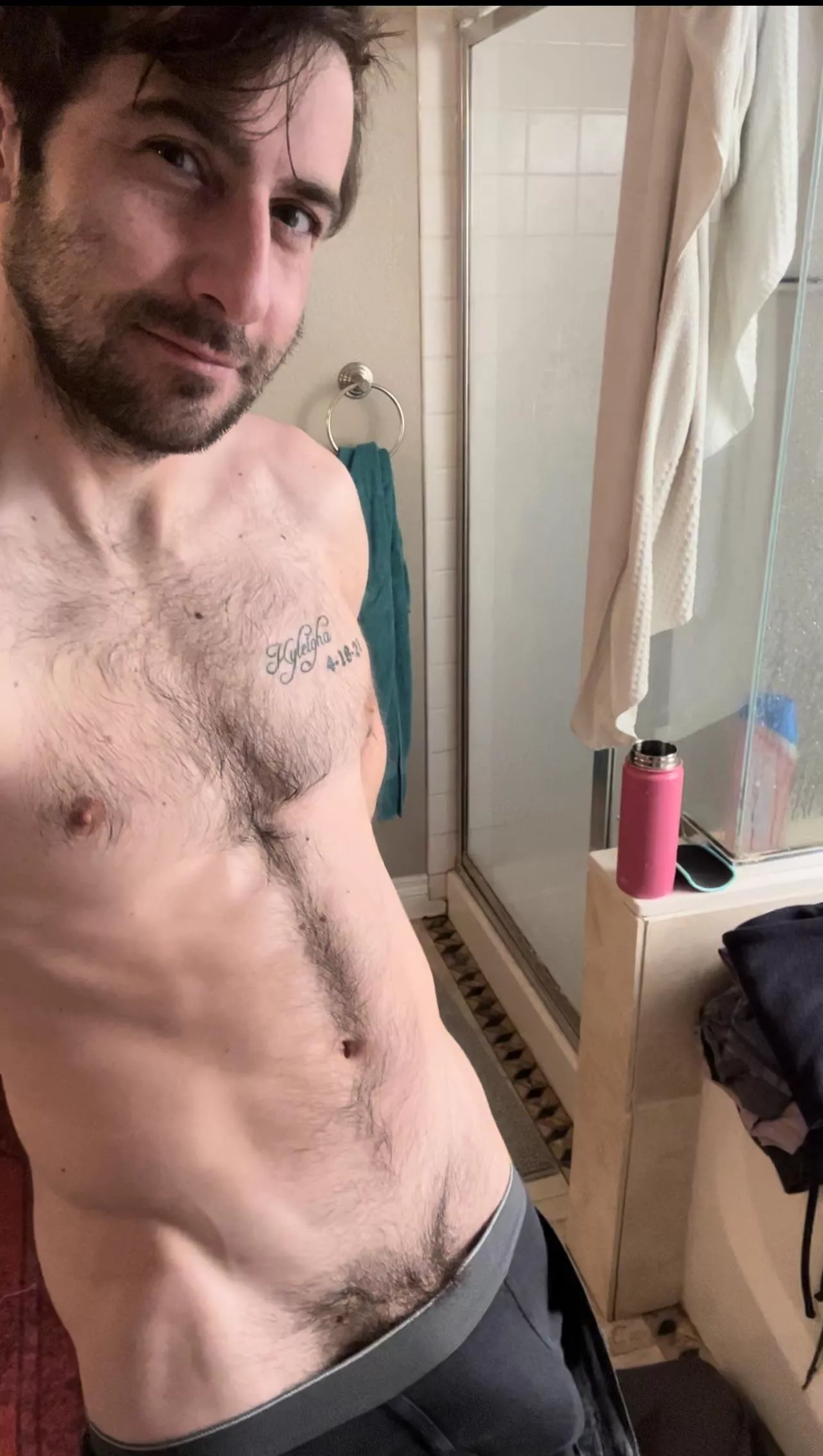 Do you like daddy’s bulge? I’m curious posted by Roo_lawnmaster