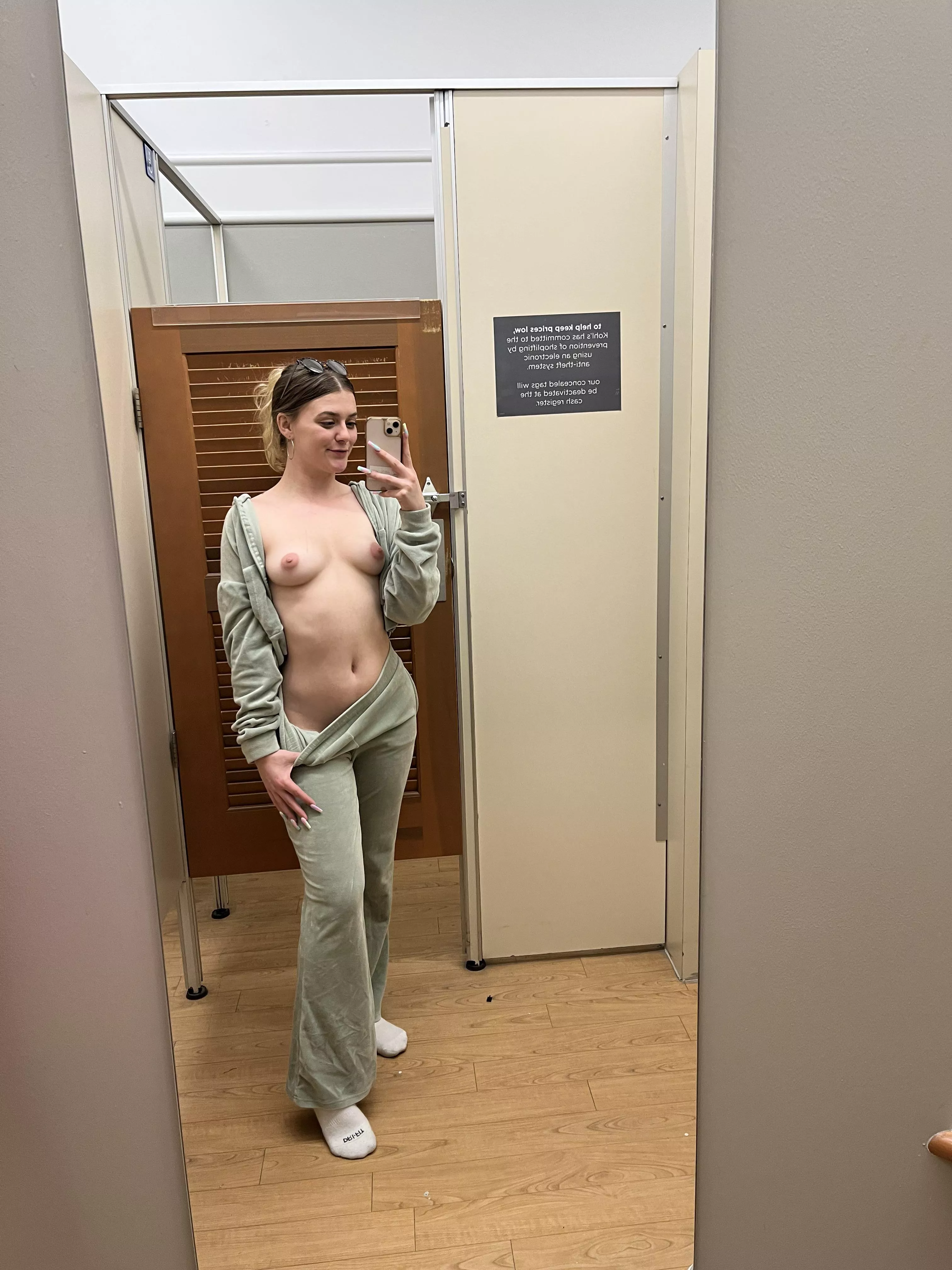 Fitting room fun! posted by Babykaittt