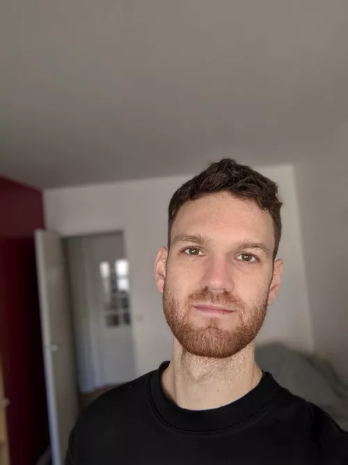 Guess who made it through the week 🙋‍♂️ by KienLang_